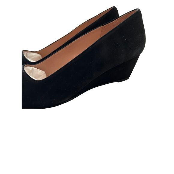 French Sole Clap Wedge Pump – Stylish Suede Wedge for Effortless Elegance - Picture 10 of 10